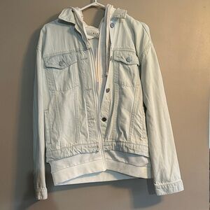 Stylish Light Blue Jean Jacket for Women